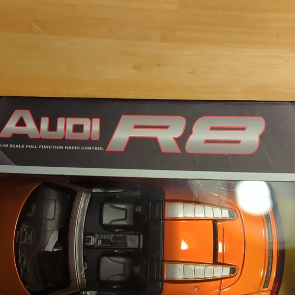 Remote Control Audi R8. NWT - Picture 3 of 8